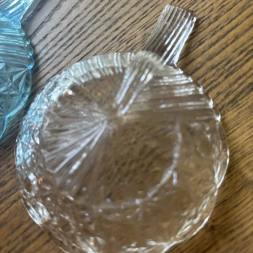 1960’s Daisy & Button pattern glass butter pats/salt dips/Ash Trays Set Of 2